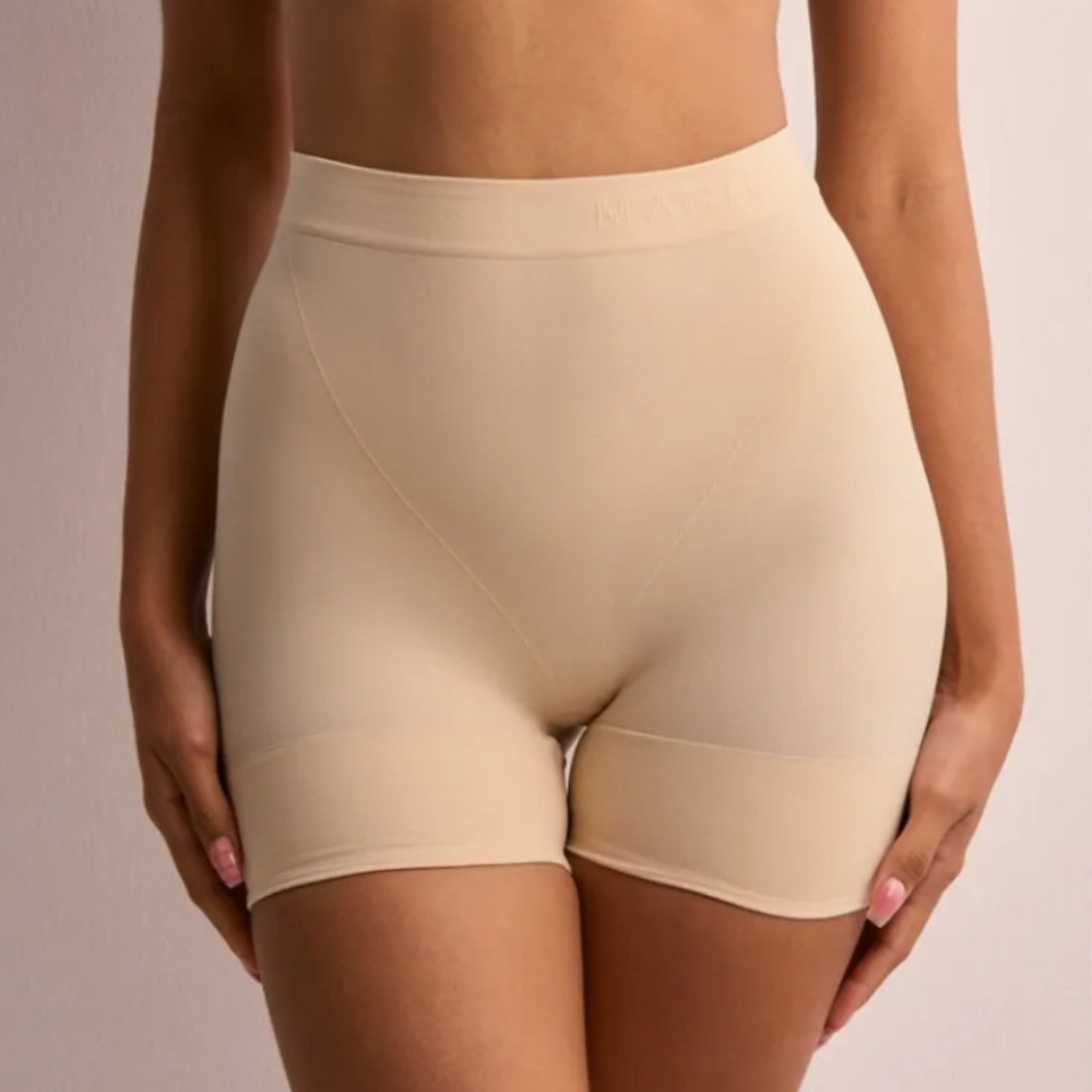 NWT Magic Bodyfashion Shapewear comfort Shorts - latte